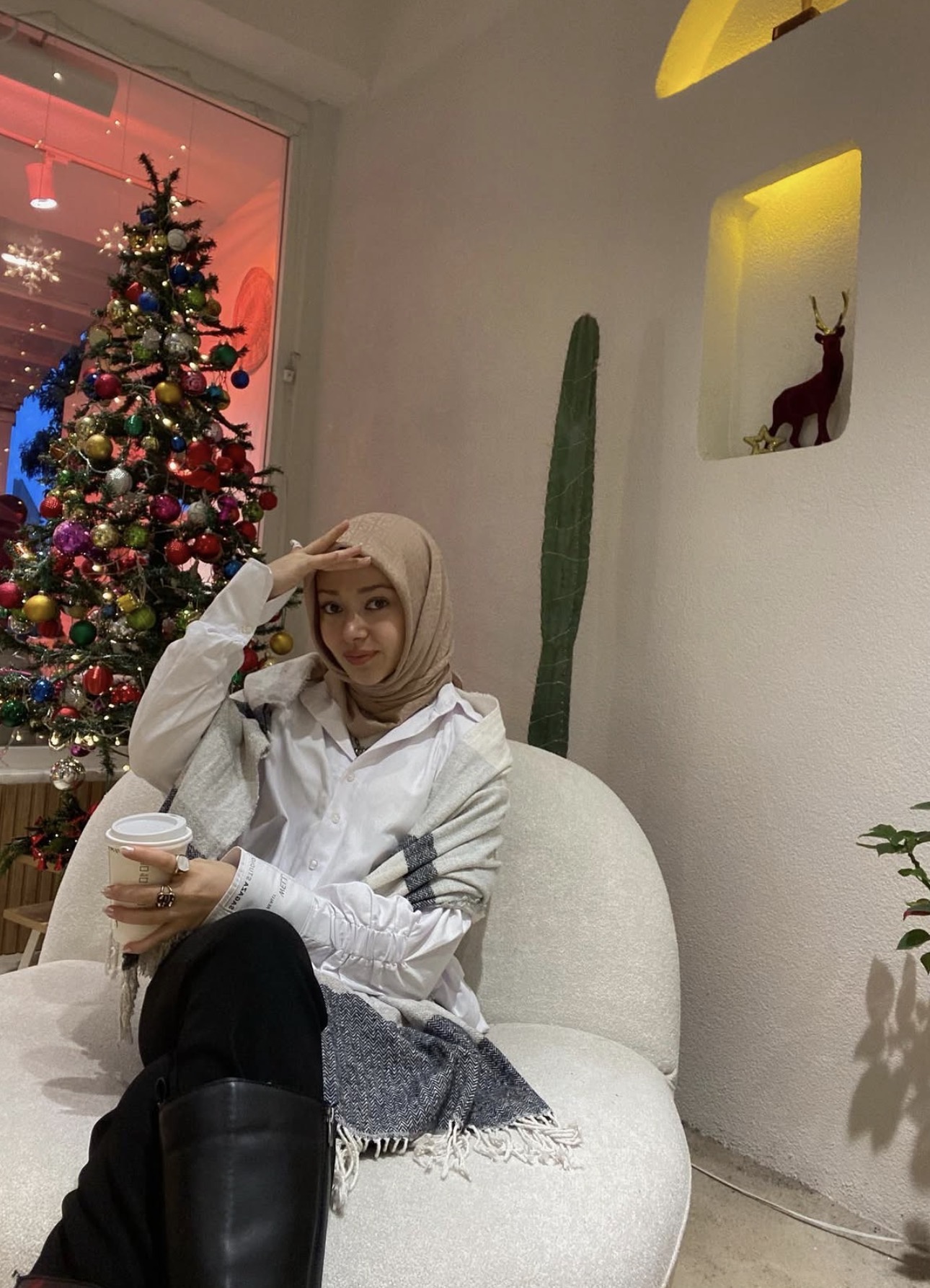 Çeşme Zarif Ruh Escort Bayan İzel